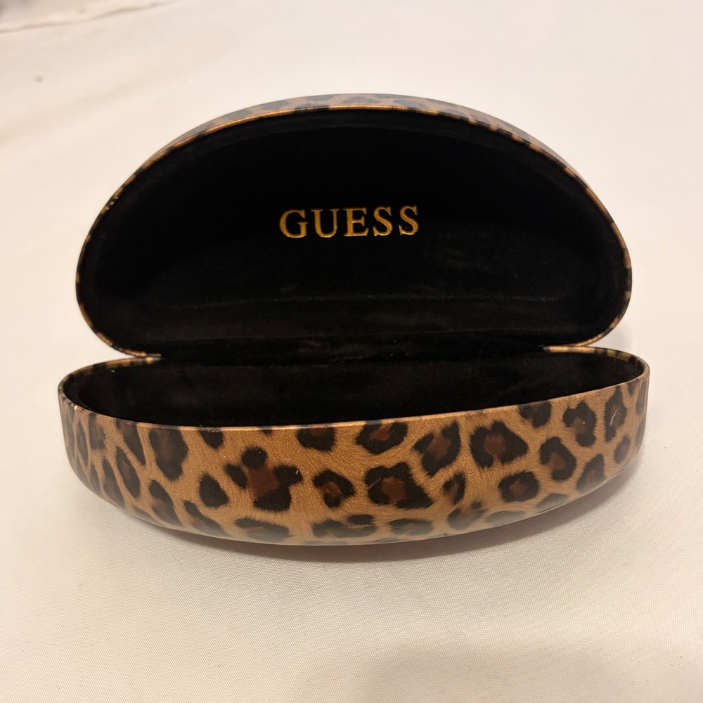 Guess Y2k Purple Oversized sunglasses with silver G Logo and Zebra Print design - Picture 6 of 8